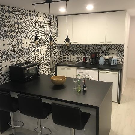 Levart Apartments Paphos Esterno foto