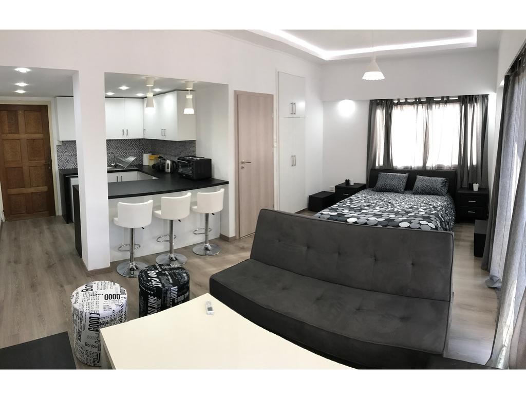 Levart Apartments Paphos Esterno foto