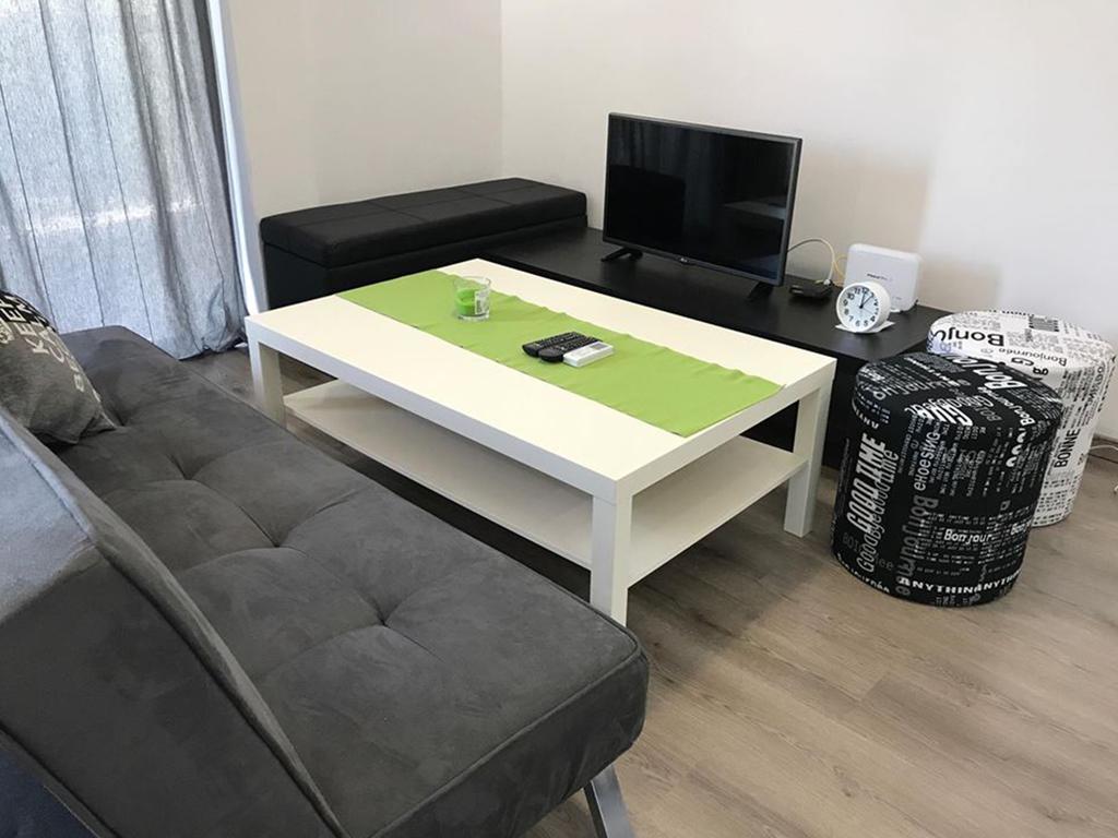 Levart Apartments Paphos Esterno foto