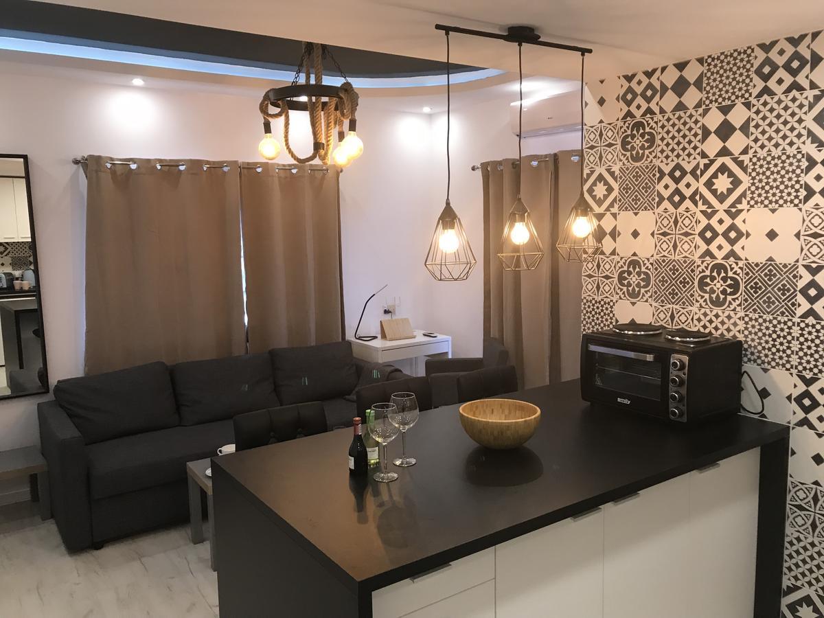 Levart Apartments Paphos Esterno foto