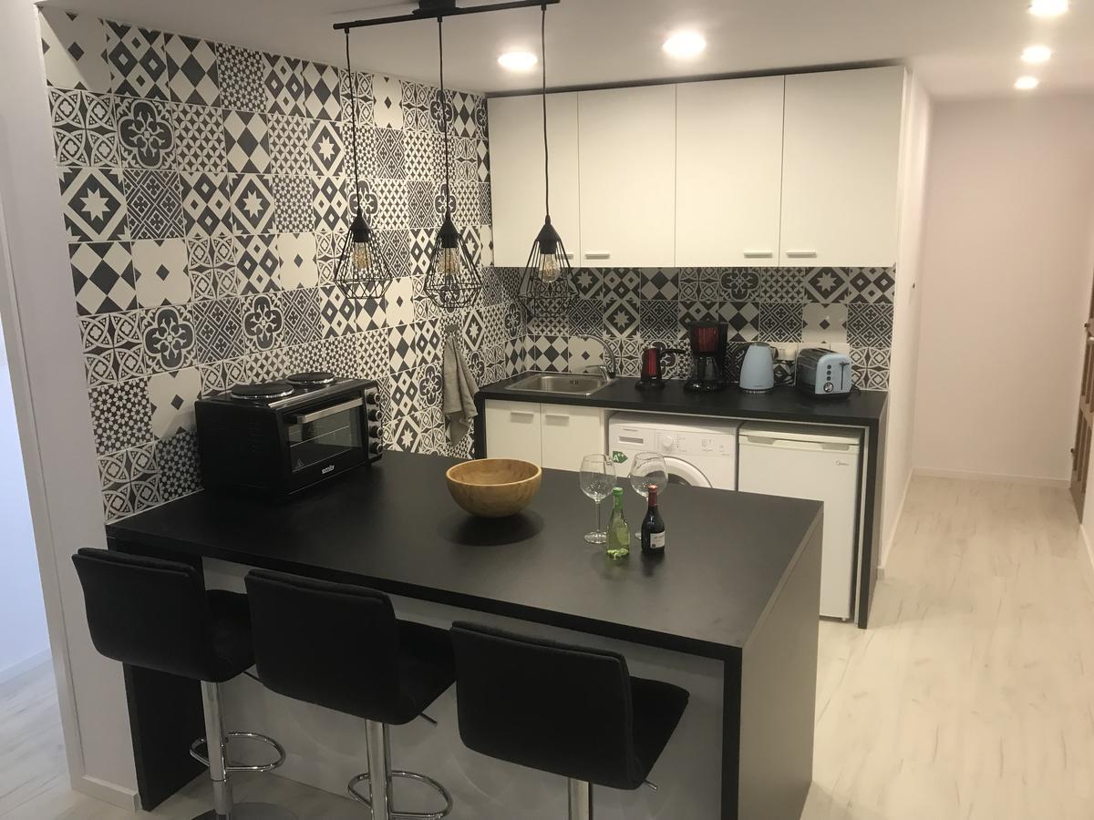 Levart Apartments Paphos Esterno foto